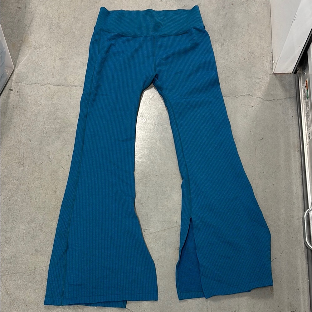 Flared Wide Leg Joy Lab Legging Bottoms slit stretch 90s y2k style